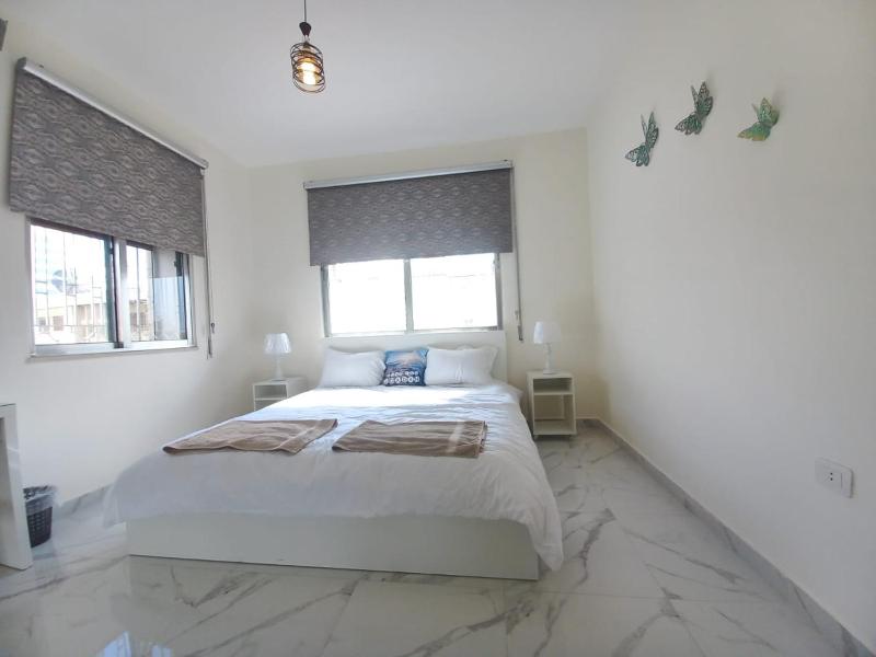 Shmeisani homes central location near Abdali - image 16