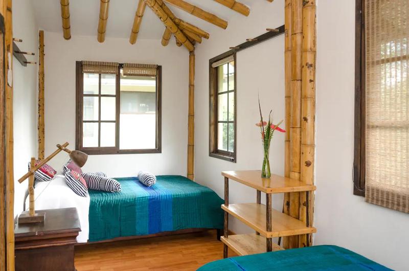 Charming Coffee Region Farm Escape - image 16