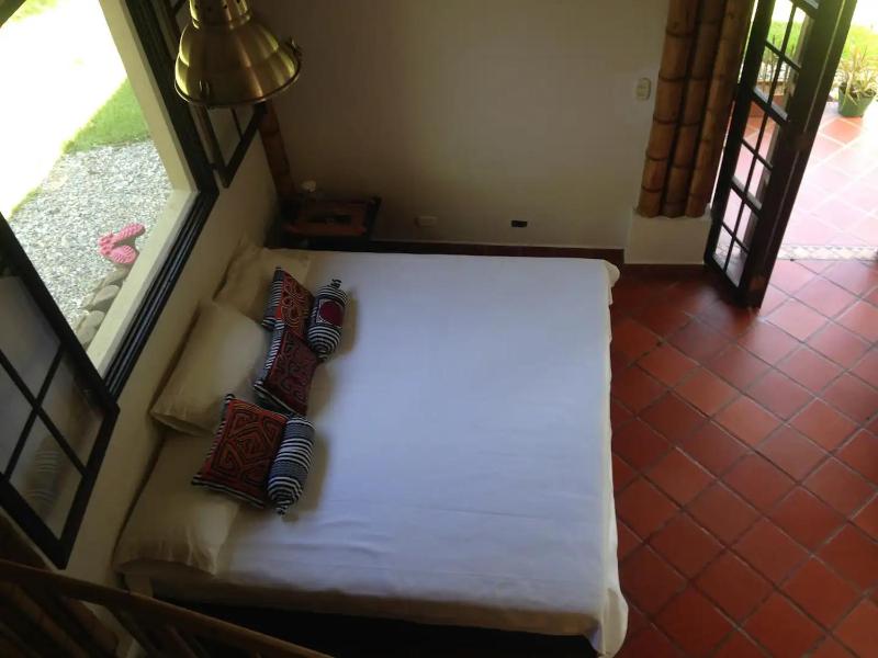Charming Coffee Region Farm Escape - image 7