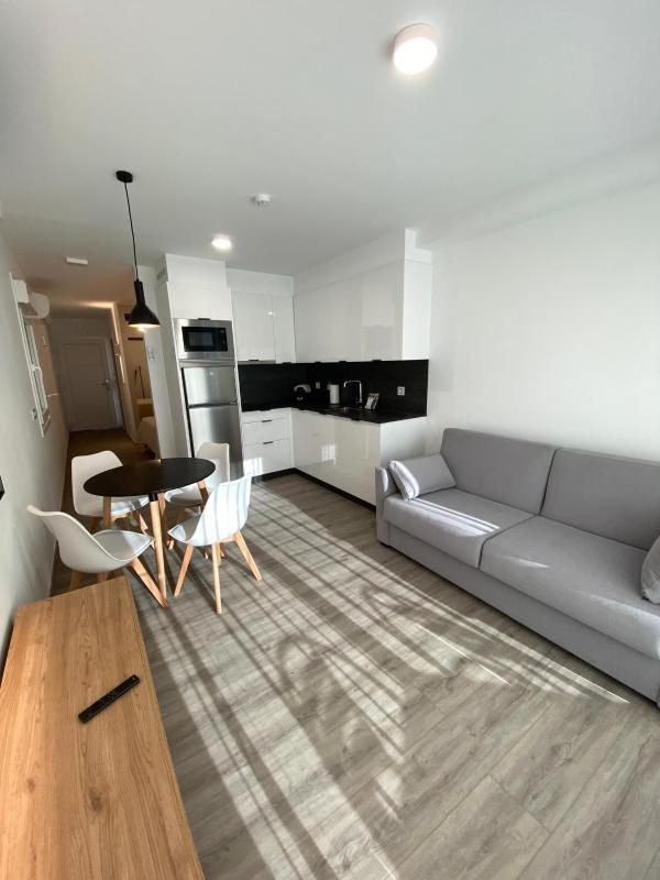 Studio with Sea View image 1