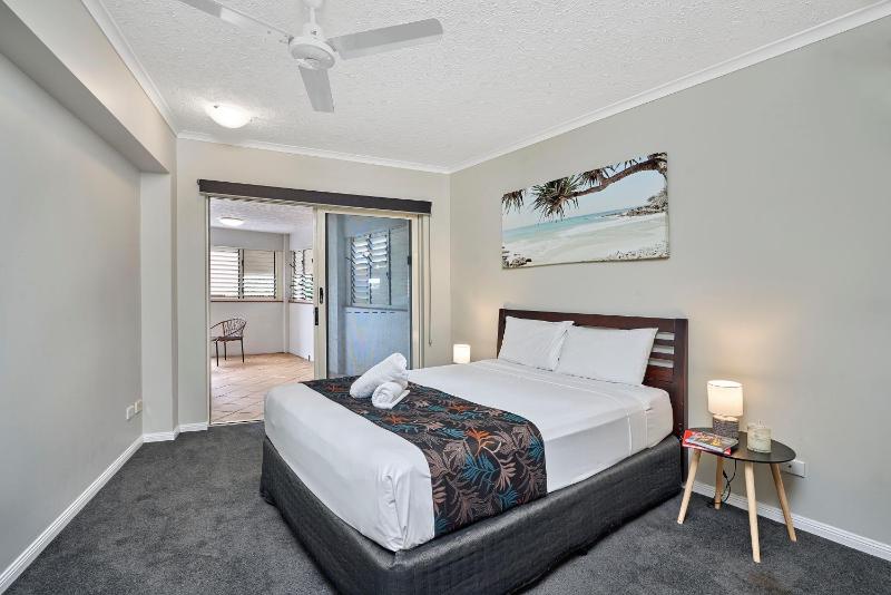 North Cove Waterfront Suites - image 11