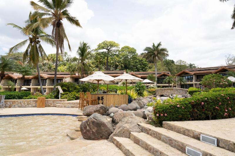 Palms 20 Luxury Oceanfront Villa - image 2