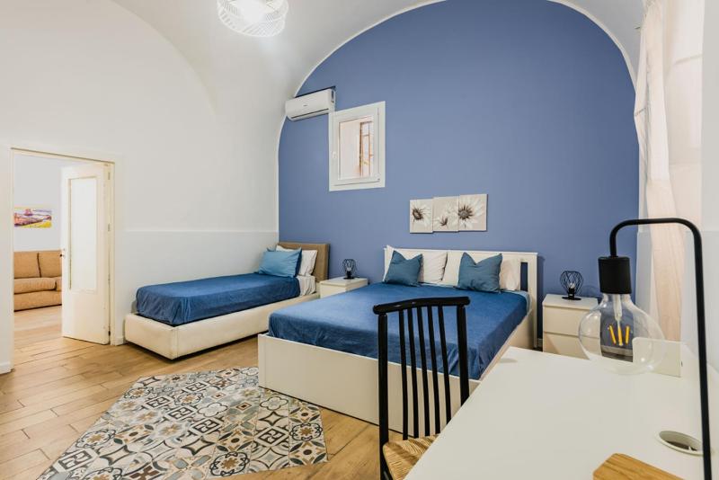 Apartment in the center w/garden Sicilian Mood - image 9
