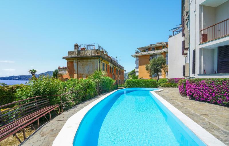 2 Bedroom Awesome Apartment In Rapallo - image 1