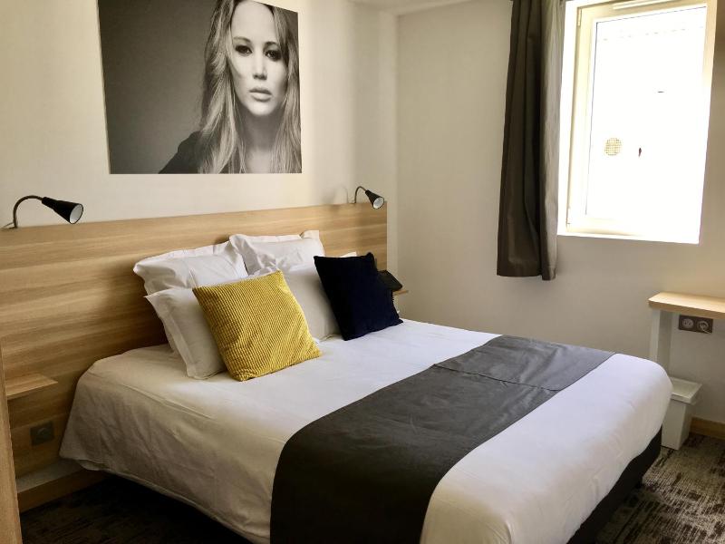 Double Room - Non-Smoking  image 1