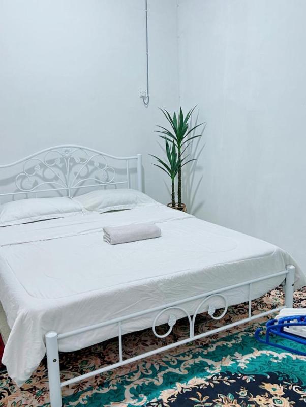 Alora Homestay - image 12