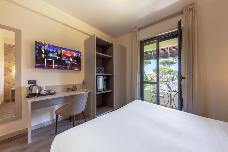 Superior Double or Twin Room with Balcony image 1