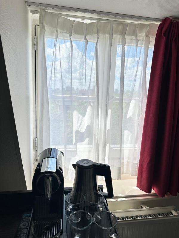 Superior Double Room with Canal View image 2