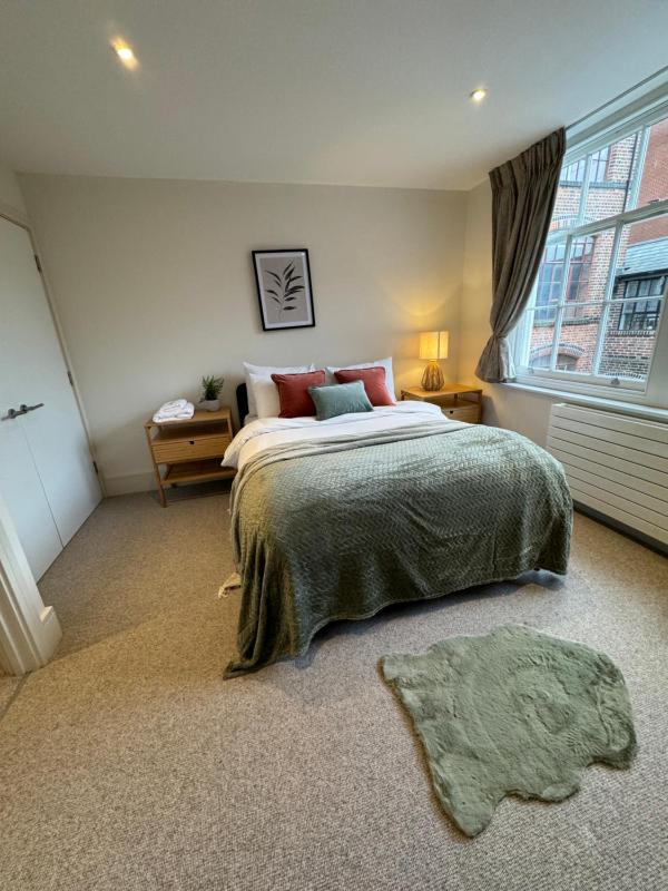 The Jade Suite - The Jewellery Suites 3 bed 3 bath - image 11