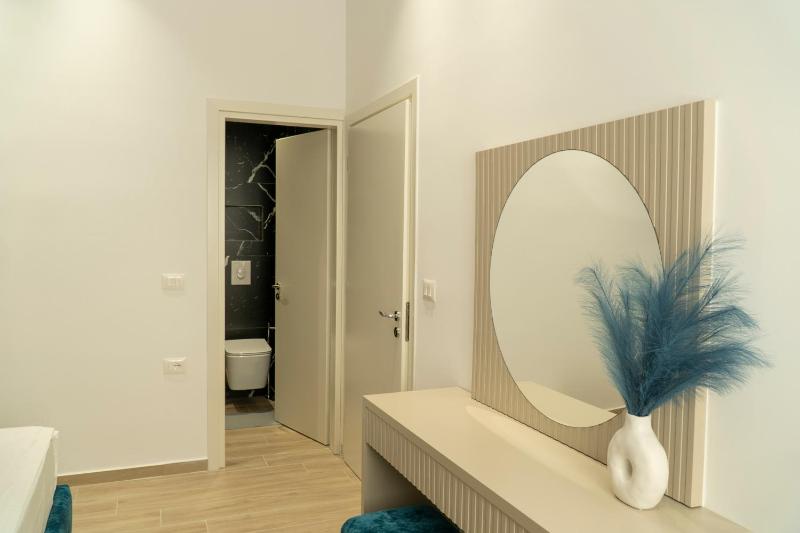 Mateo Apartments - image 8
