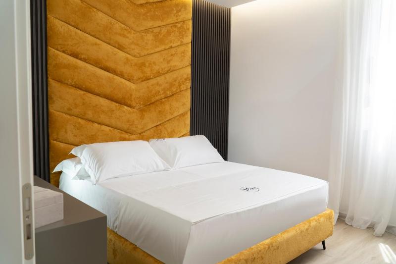 Mateo Apartments - image 13