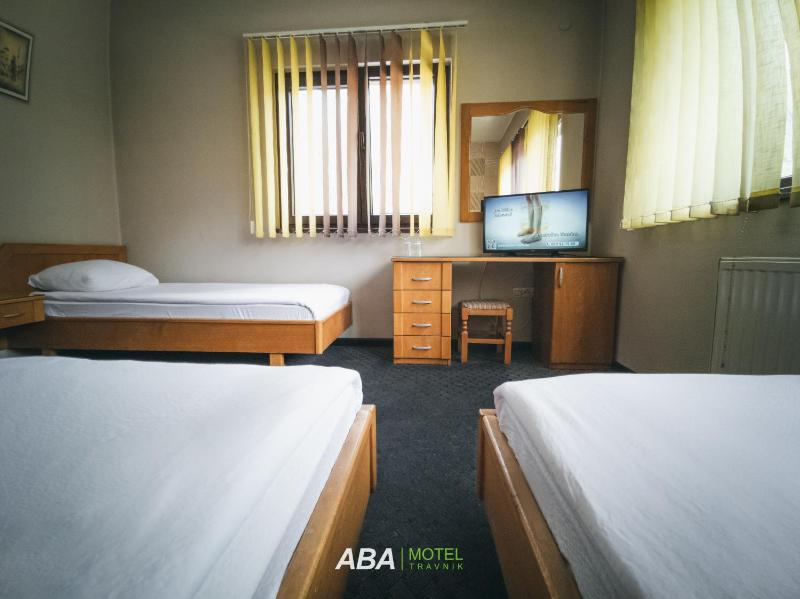 Classic Quadruple Room image 3