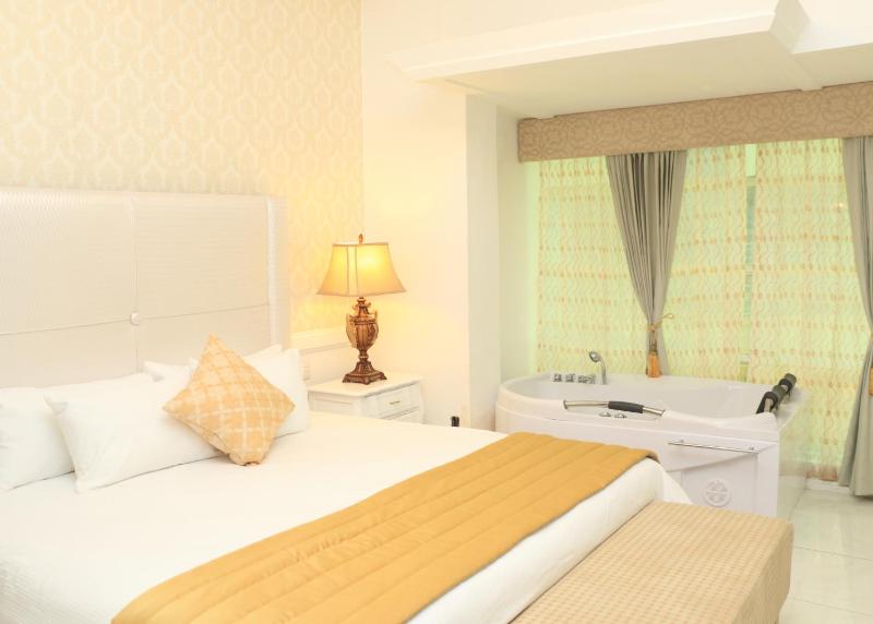 Hotel Boutique - image 9