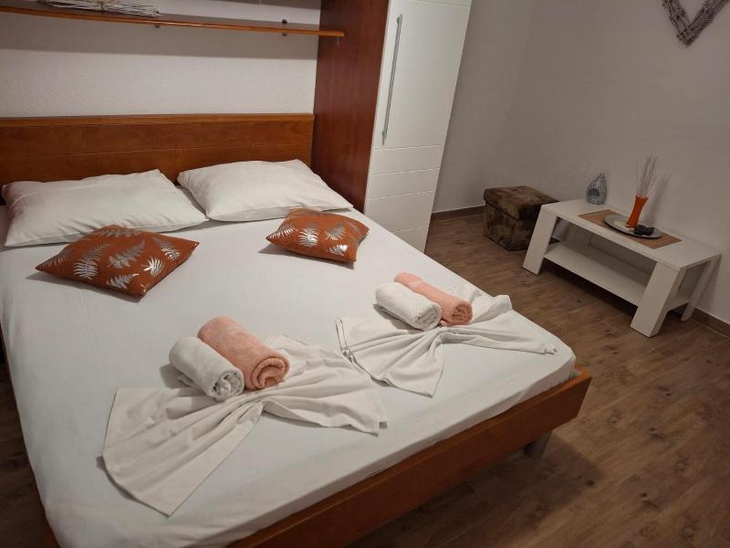 Apartments Mirjana - image 31