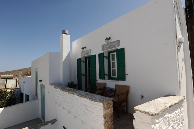 Two-Bedroom House image 2