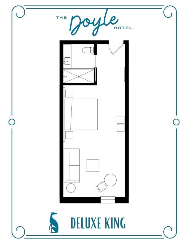 Deluxe King Room image 2