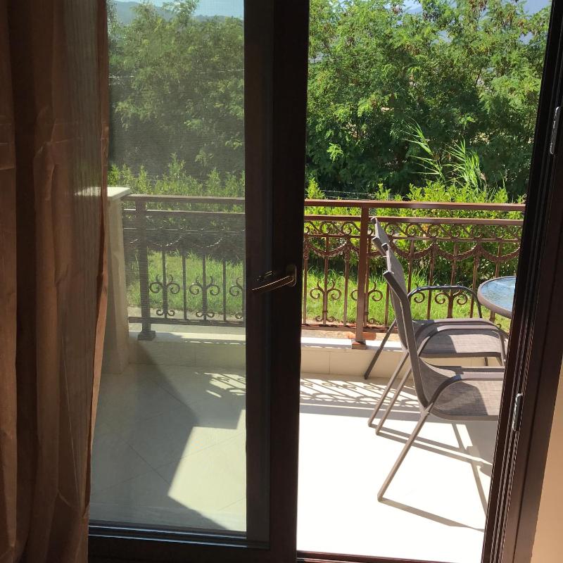 Deluxe King Suite image 3