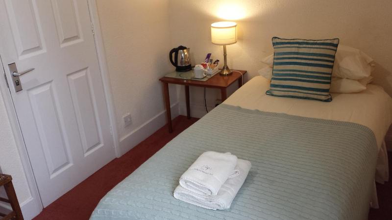 Standard Single Room with Shower image 1