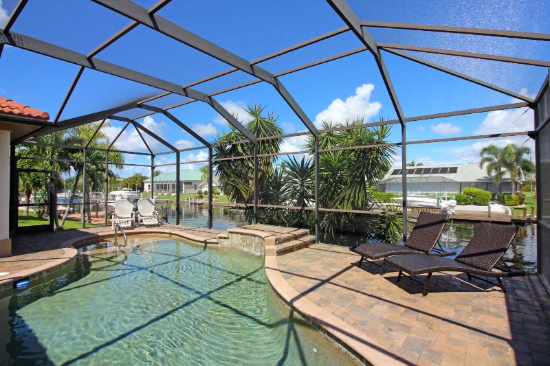 Ocean Drive SW Cape - waterfront private home locally owned & managed fair & honest pricing - image 16