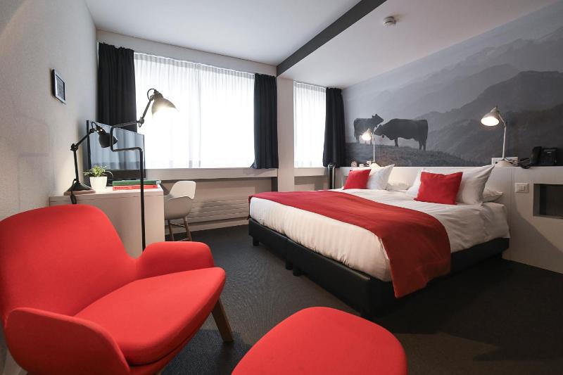 Double Room with Kitchenette image 1