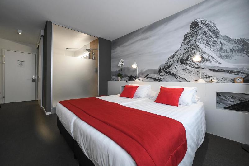 Deluxe Double Room image 1
