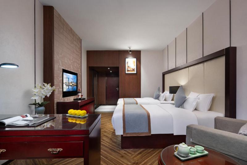 Mellow Orange Hotel - image 18