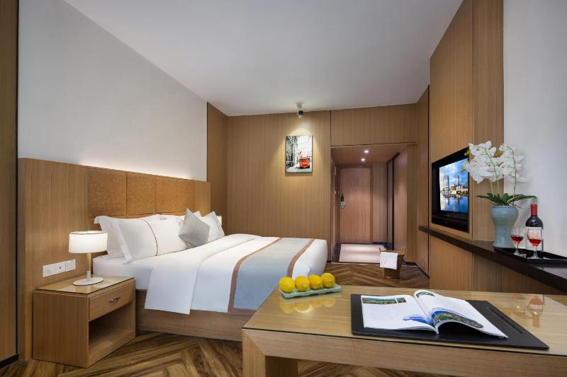 Mellow Orange Hotel - image 23
