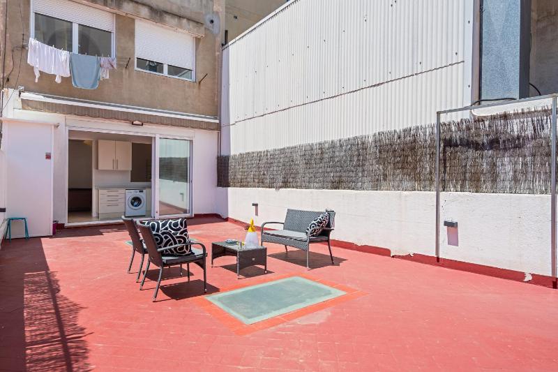 Space & Privacy Terrace AC Central Gràcia - image 1