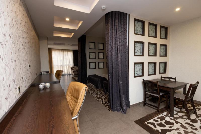 Junior Suite image 3