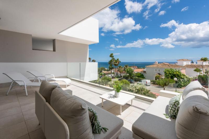 Pure South 2441 Sea View - image 1