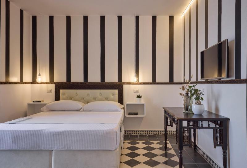 Standard Double or Twin Room with Sea View image 1