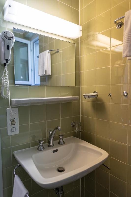 Single Room with Balcony image 2
