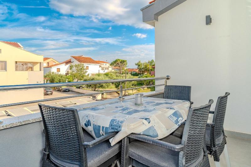 Apartment with Garden View image 1