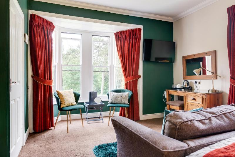 Double Room image 3