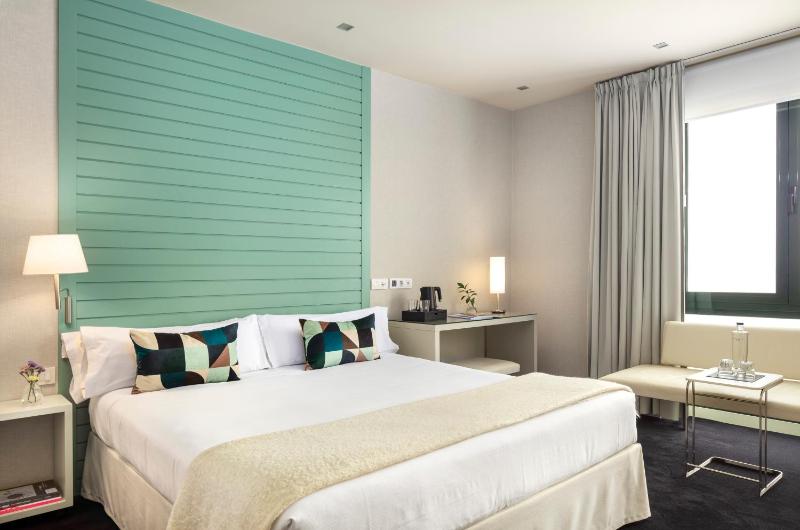 Urban Executive Room image 1