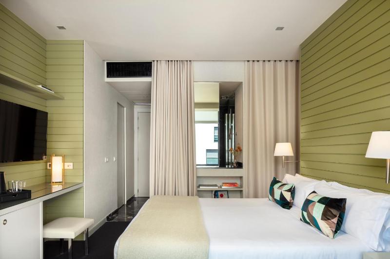 Premium Room with Guggenheim views image 4