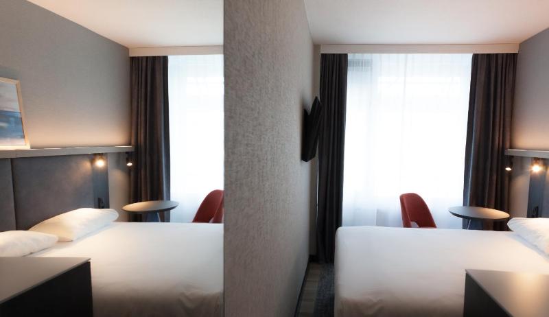 Economy Room image 4