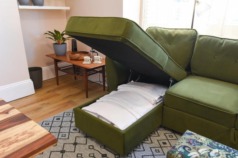 Air Maison - Parkview Oasis - Short Walk to Seafront - image 12
