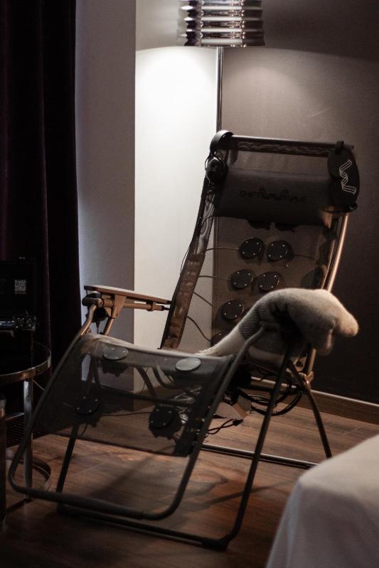Deluxe Room image 3