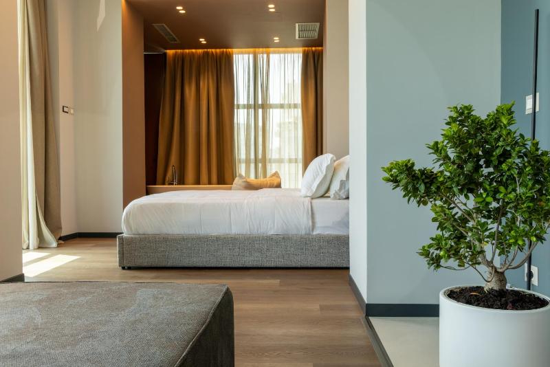 Zins Luxury Apartments - image 12