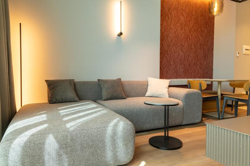 Zins Luxury Apartments - image 4