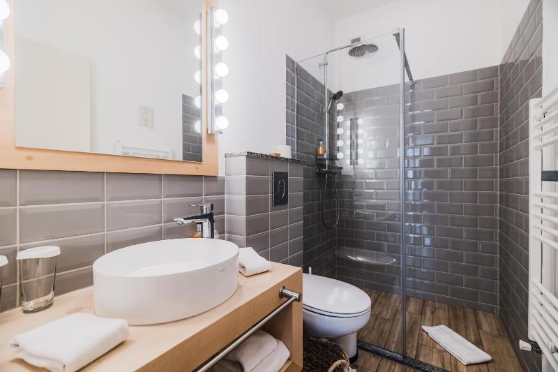 Superior Double Room image 3