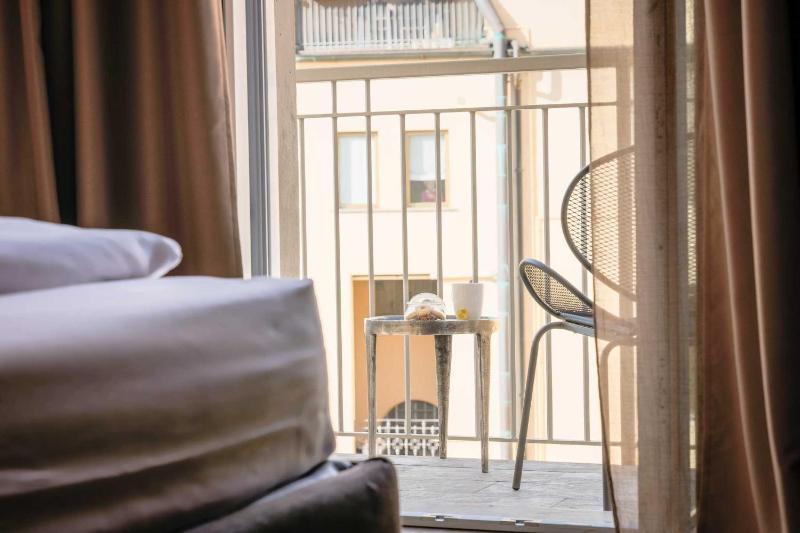 AR Suites&Art - image 7