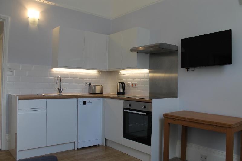 Clydesdale Apartments - image 23