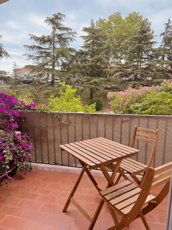 Double Room with Balcony image 4