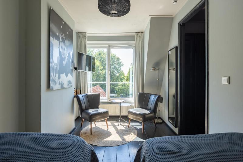 Double Room with Private Bathroom image 3
