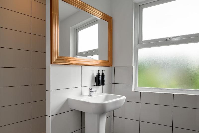 Cottage Room image 4