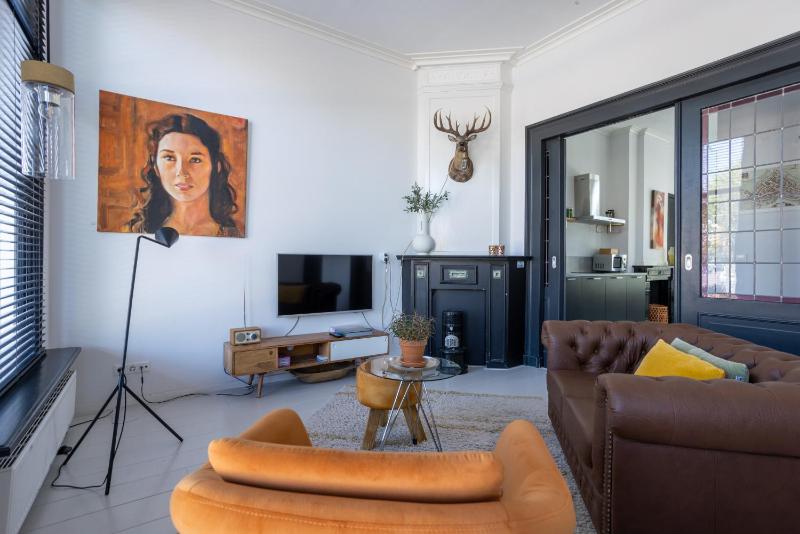Apartment with Balcony image 3