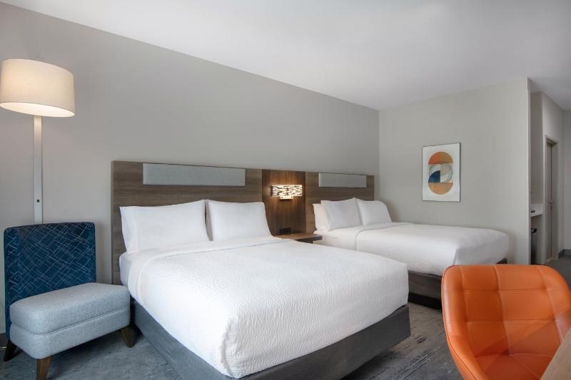 Suite with Two Queen Beds and Mobility Accessible Tub - Non-Smoking image 3