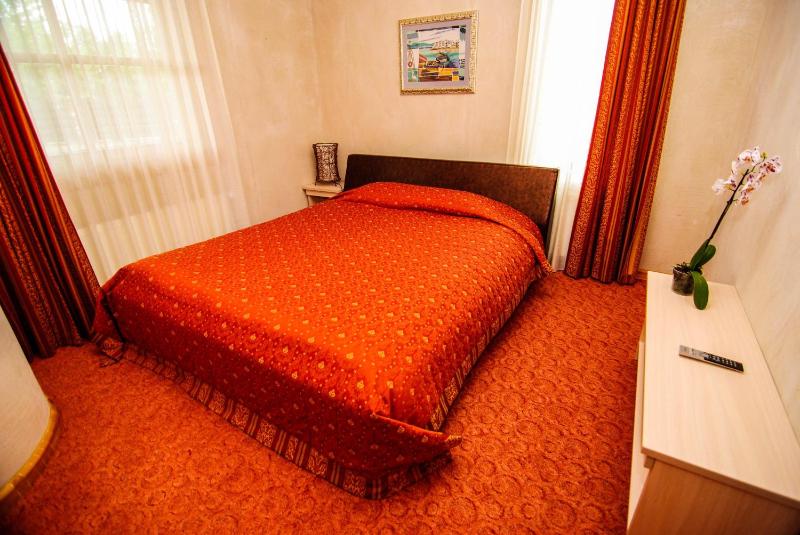 Standard Double Room image 1